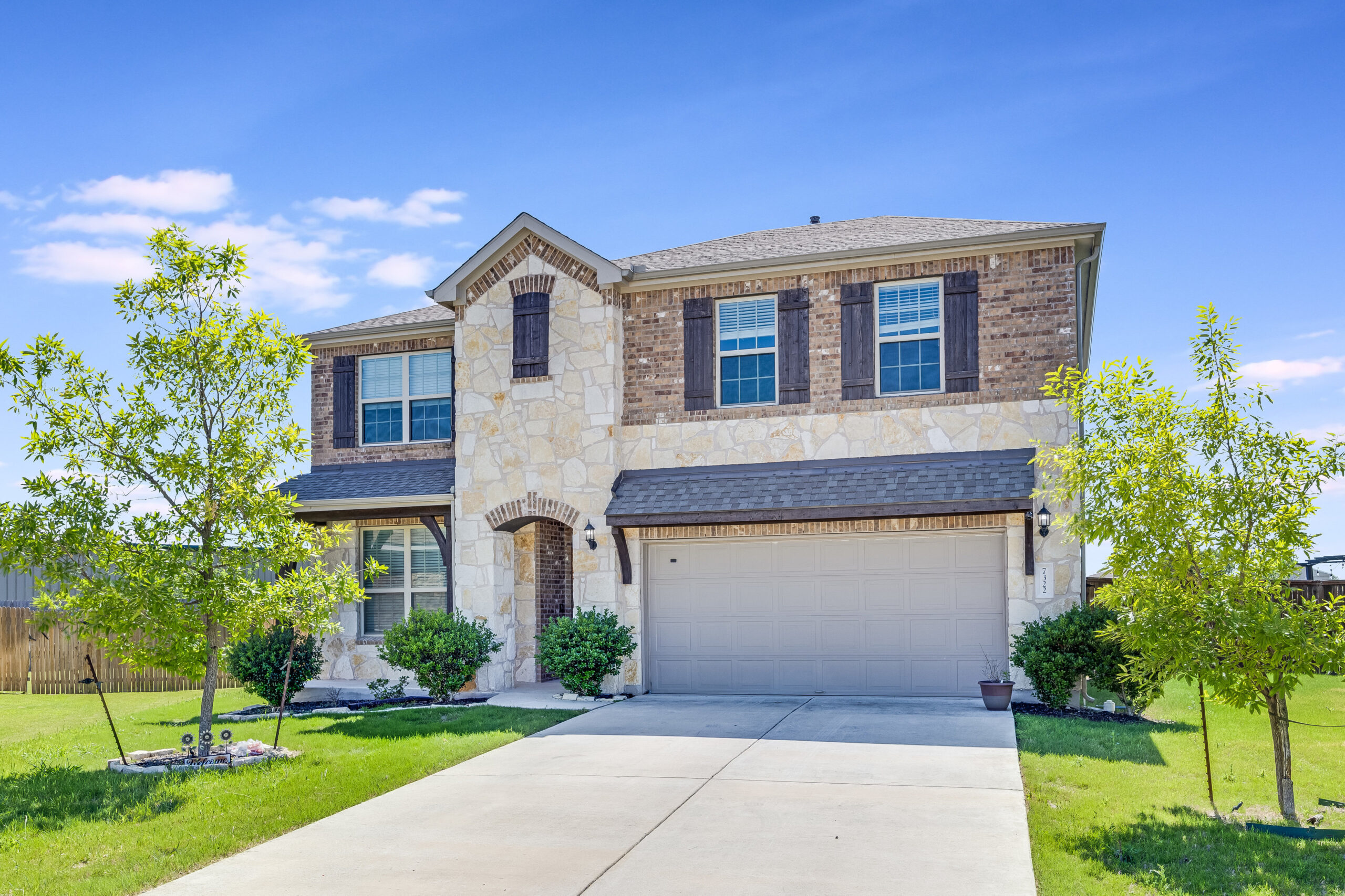 7322 Loggia Pl