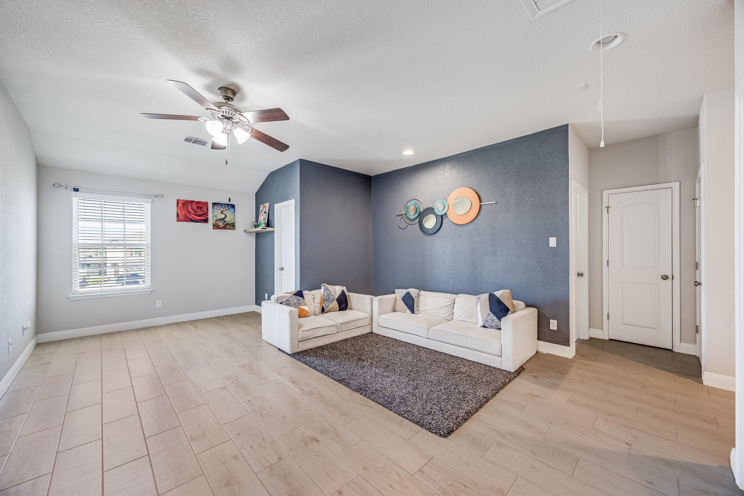 7322 Loggia Pl
