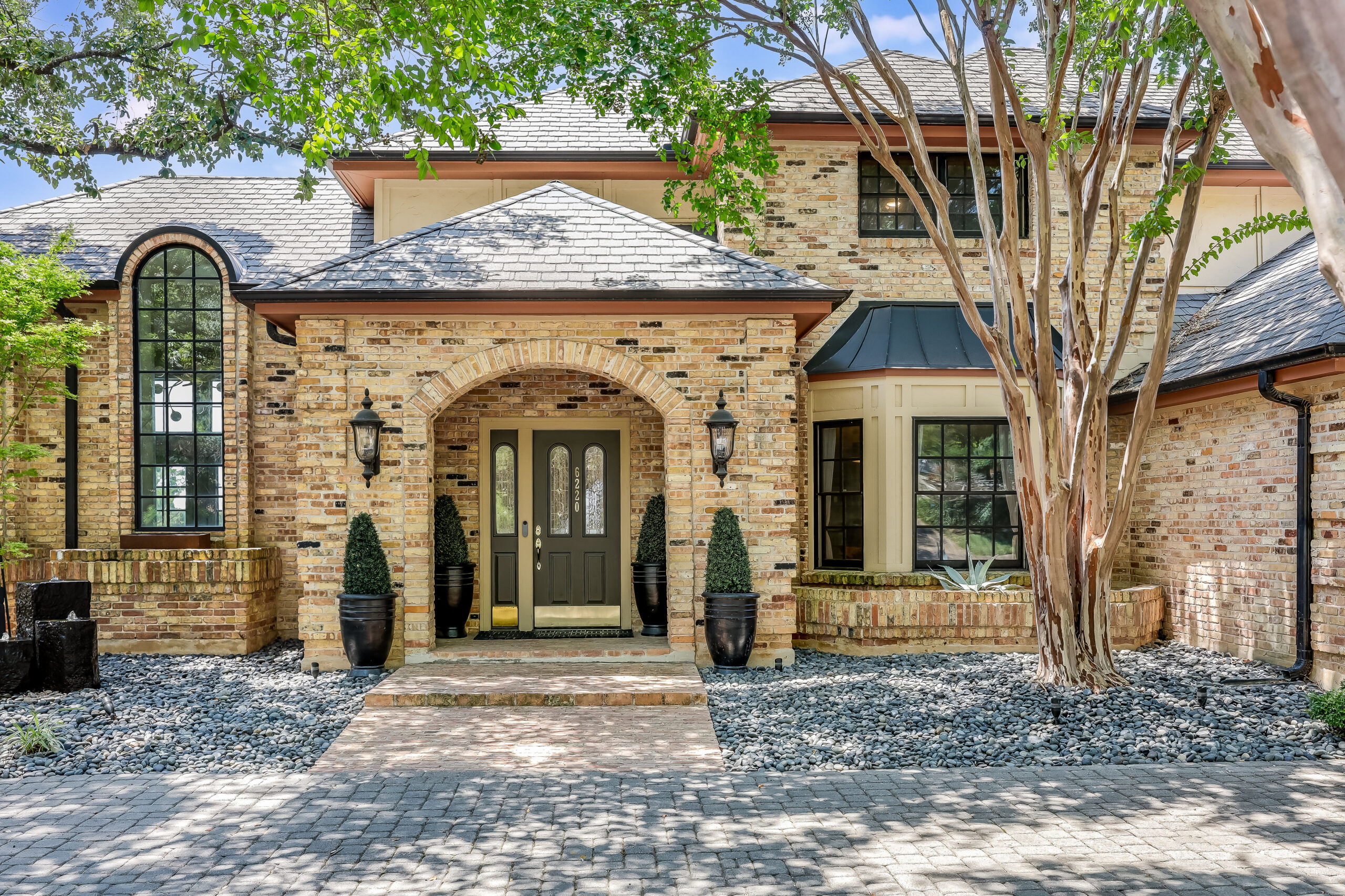 6220 Ledge Mountain Dr