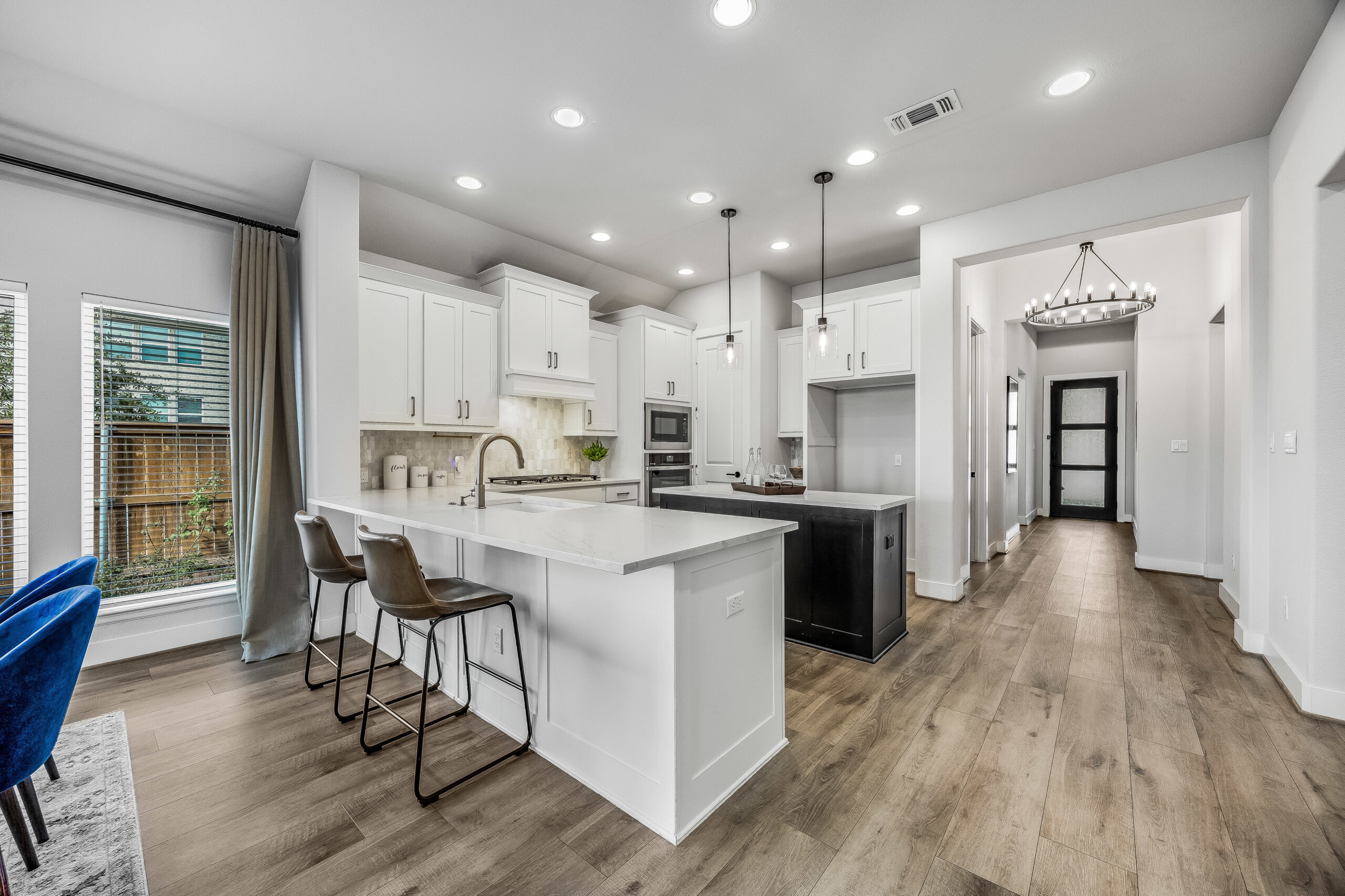 200 Green Knoll Lane