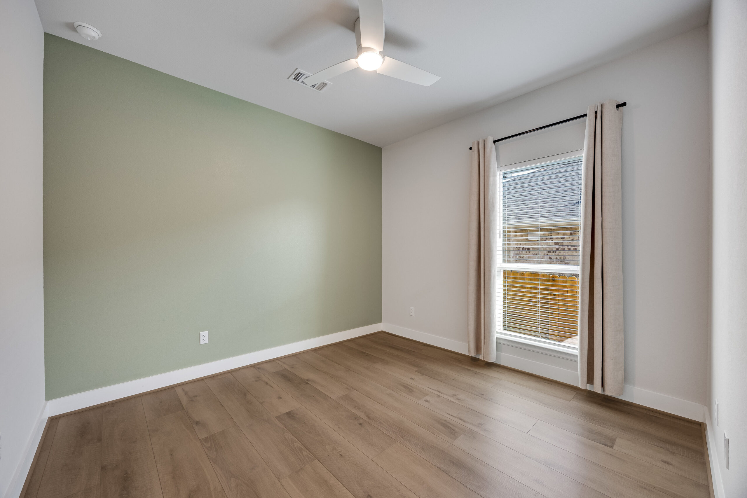 200 Green Knoll Lane