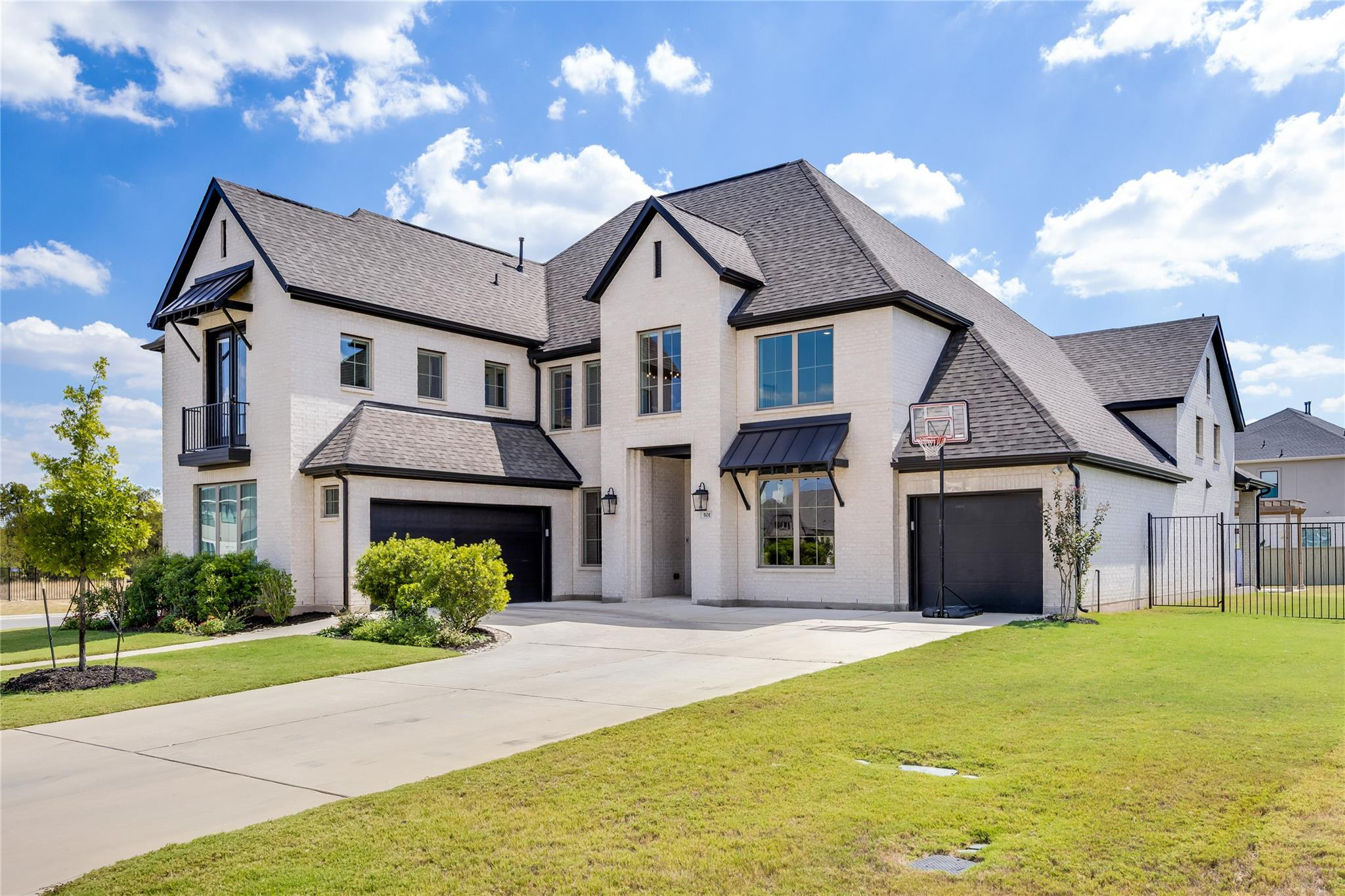 501 Sierra Lisa Cove